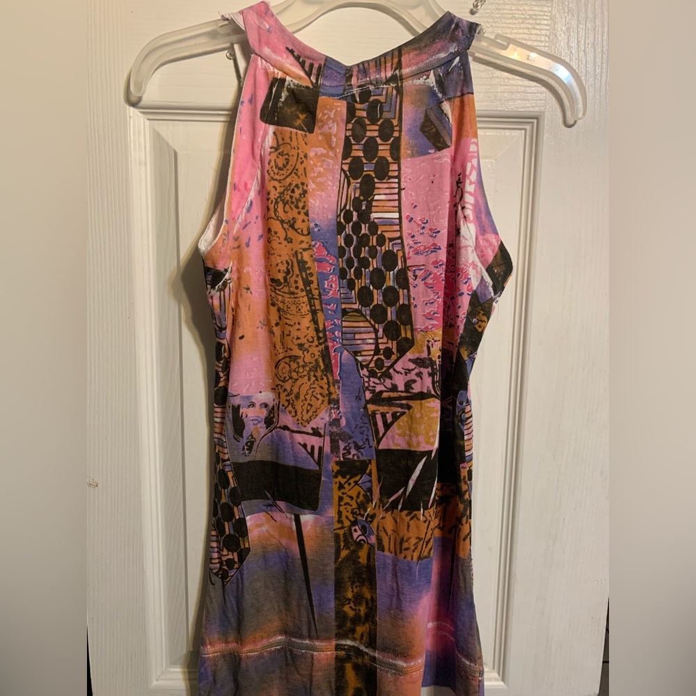 * Stylish Top - Picture 2 of 2